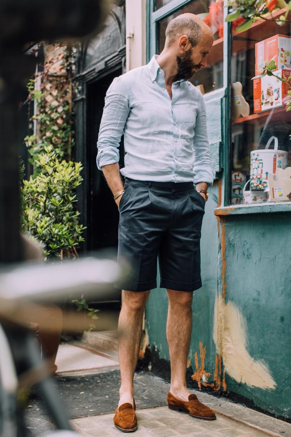 Men's Spring & Summer Minimalist Capsule Wardrobe - The Ultimate Guide